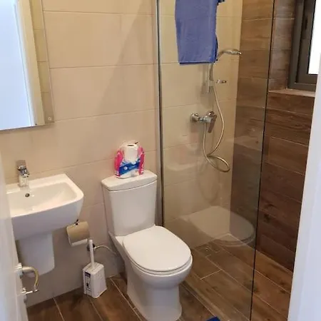 New 1 Bedroom Seafront In 2 St. Paul's Bay