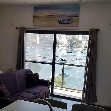 New 1 Bedroom Seafront In 2 *
