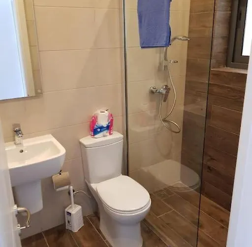 New 1 Bedroom Seafront In 2 St. Paul's Bay